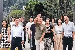 跟队记者：为不影响赛季目标，拜仁正努力避免让图赫尔受到议论